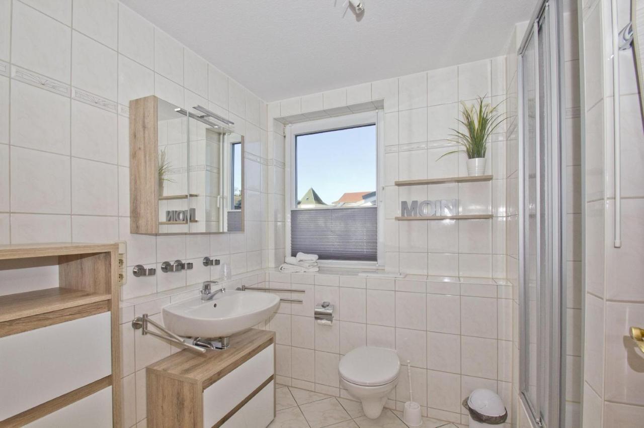 Ferienwohnung Mit Balkon, Gratis Nutzung Vom Ahoi Erlebnisbad Und Sauna In Sellin - Haus Strandeck Fewo 20 Герен Екстер'єр фото